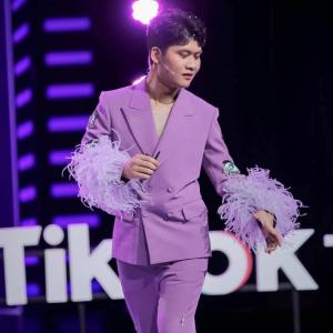 แอ๊ม การตลาดการเตลิด